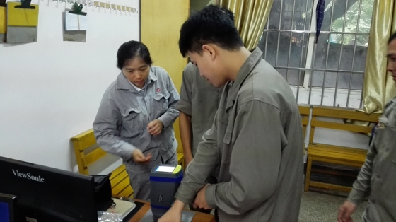 手持式合金光谱仪