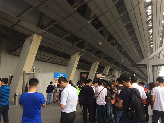 模具展手持式光谱仪在场