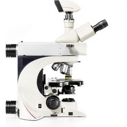 通过高质量的显微镜物镜看到明亮的图像